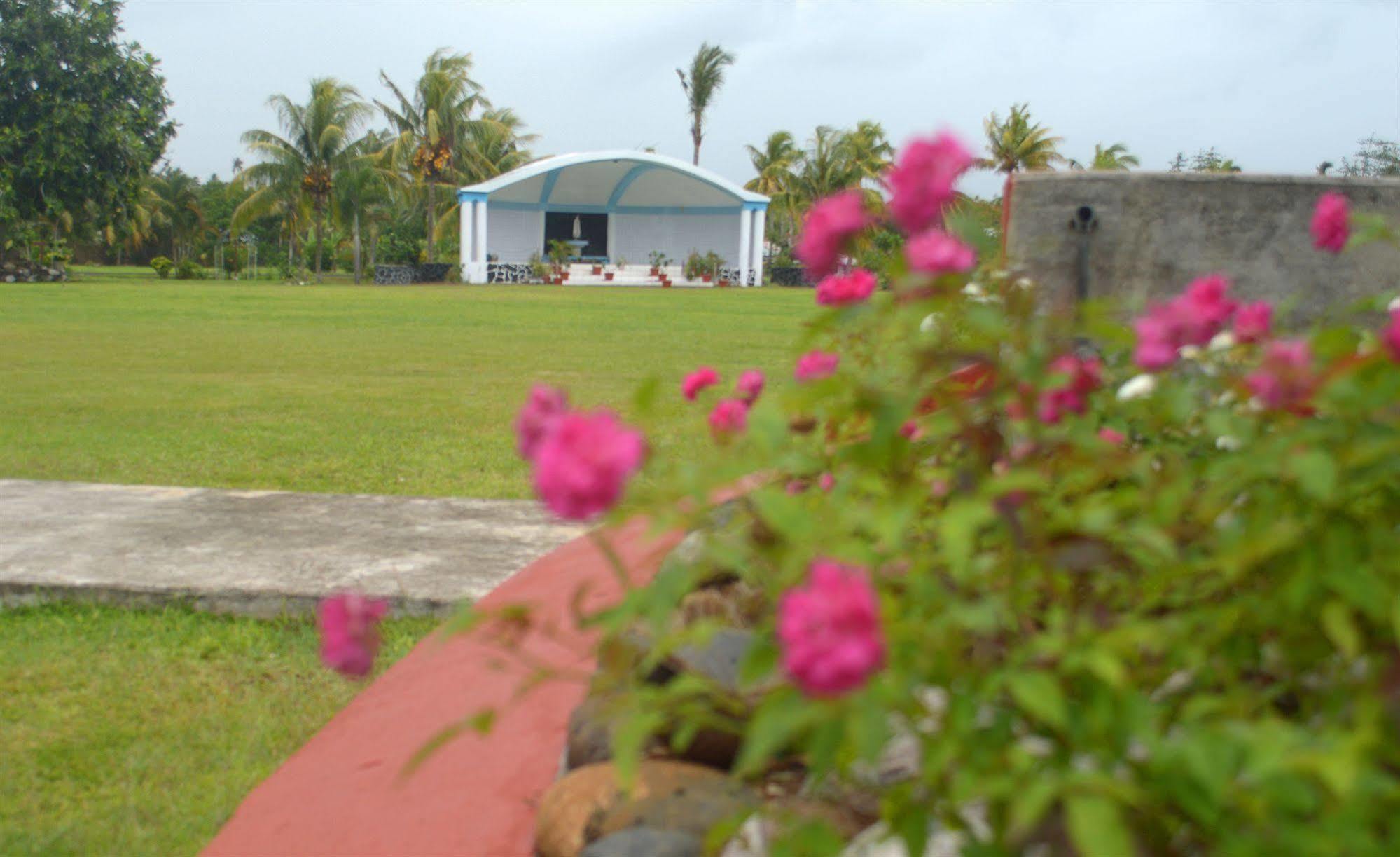 The St Therese Samoa Retreat And Accommodation Tuana'i ภายนอก รูปภาพ